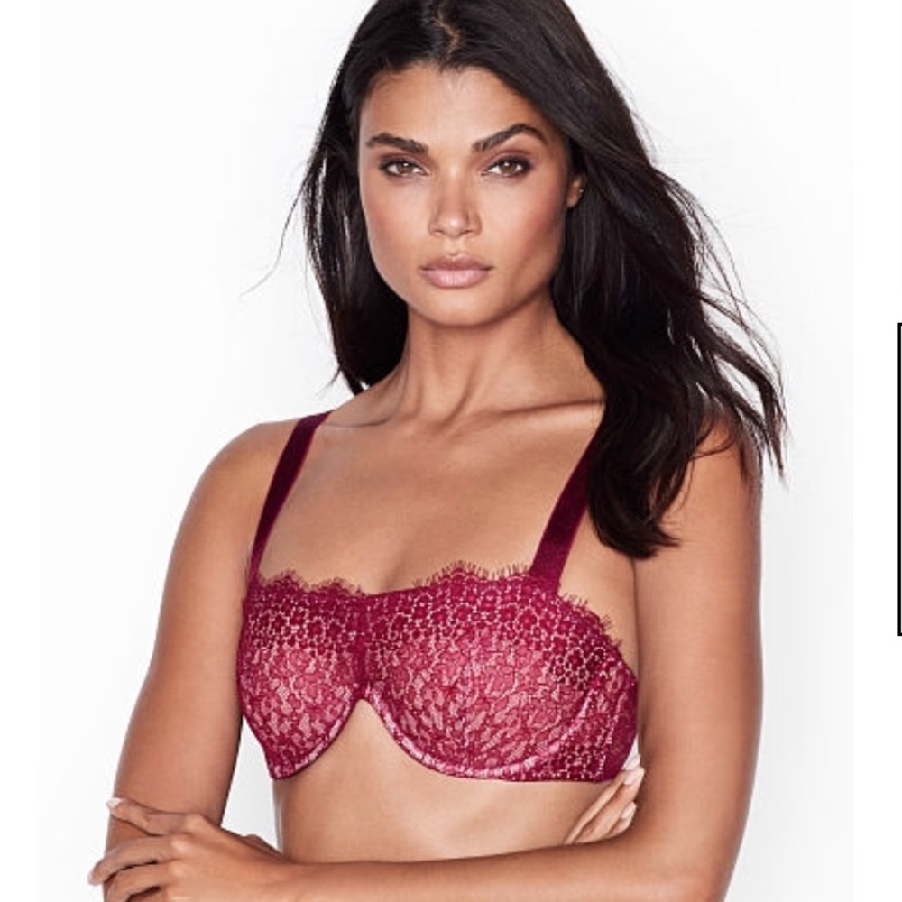 NWOT Victoria’s Secret LINGERIE Eyelash Lace Bra 34DD